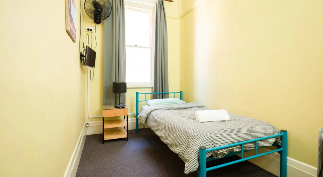Шестиместный номер Standard YHA Newcastle Beach