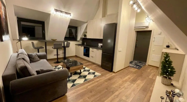 Апартаменты Cozy Central Attic SELF Check In