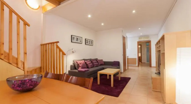 Luxury Stay Tordera, Забронировать Отель Грасиа Барселона, рядом с Jove Regina Theatre