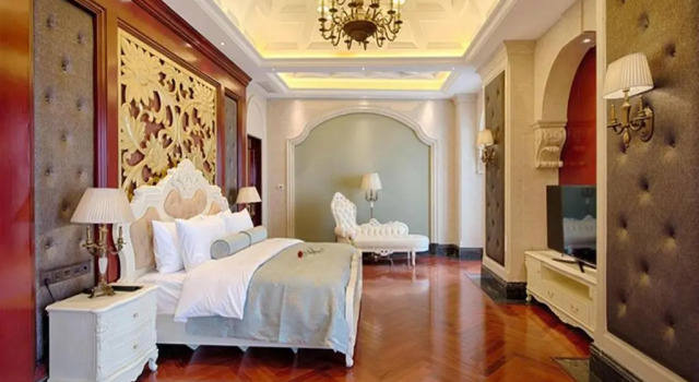 Номер Deluxe Galactic Classy International Hotel