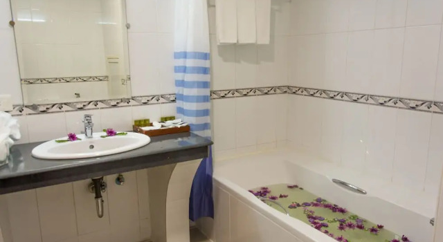 Номер Deluxe Lin Unity Win Hotel