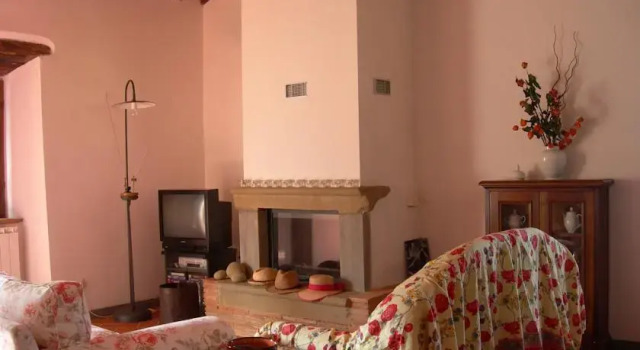 La Tuia Vacanze apt for 4PP and apt for 2PP, Book Hotel Montevarchi Valdarno