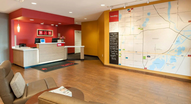 TownePlace Suites Minneapolis near Mall of America, Varaa Hotelli Hotellit Minnesota pysäköinnillä, Pysäköinti