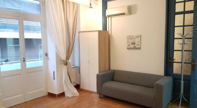Коттедж Errathens Aegean Apartment - Athens Center, 5 BD, 2 BATH