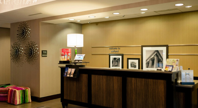 Hampton Inn Oxford/Conference Center, Забронировать Отель Оксфорд Миссисипи