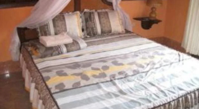 Debby Backpackers, Book Hotel Gili Meno 