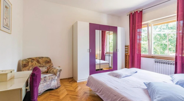 Nice Home in Vodnjan With Wifi and 2 Bedrooms, Reserva ahora Hotel Hoteles en Pula con aparcamiento, Aparcamiento