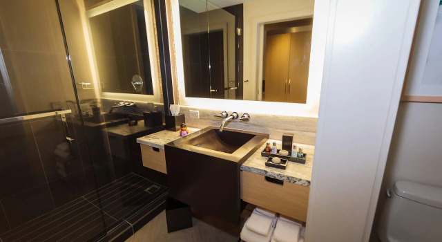 Двухместный номер Standard с частичным видом Art Ovation Hotel, Autograph Collection