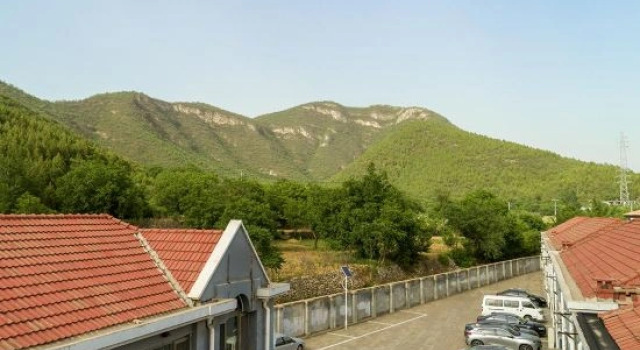 Tan Zhe Si Rural, Book Hotel Hoteller i Beijing Province med parkering, Parkering