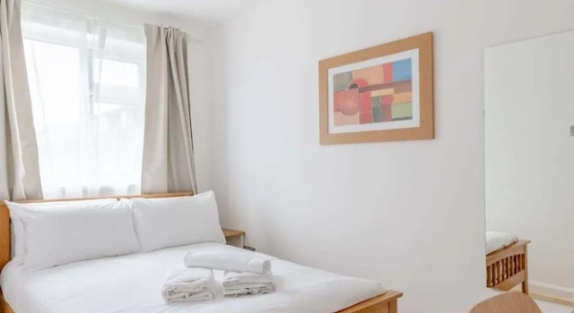 Коттедж Spacious 4BD Home, Near Excel London!