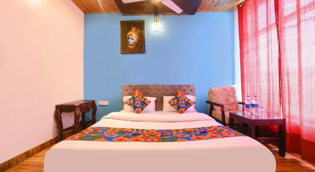 Номер Premium Fabhotel Kgf