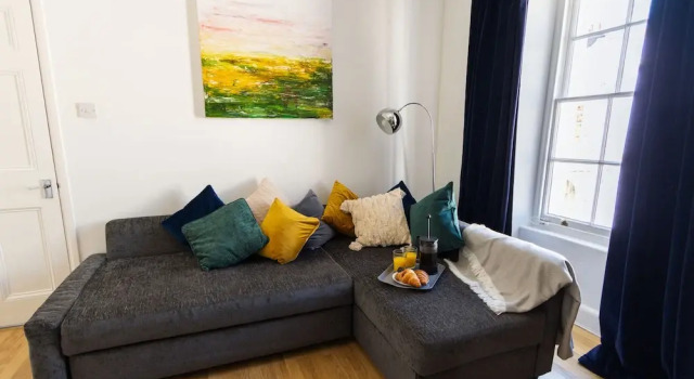 Spacious - Central 2 Bed Apartment, Varaa Huoneisto Asunnot kohteessa Merseyside, Huoneisto
