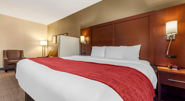 Comfort Inn & Suites Streetsboro - Kent, Book Hotel Kent Ohio