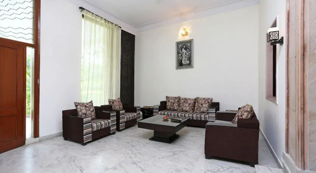 OYO 6708 Holiday Heaven Resort, Забронировать Курортный отель Отели штата Раджастхана с парковкой, Парковка