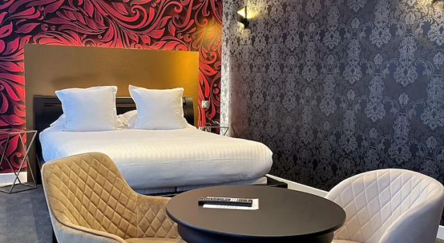 Номер Comfort с видом на гавань Отель LOGIS Hôtel Borel