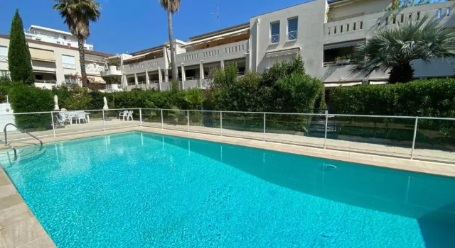 Апартаменты Nice flat with pool 5 min to the beach in Cannes - Welkeys