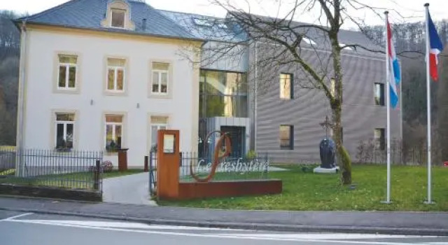 Le Presbytère, Забронировать Отель Дифферданж Red Lands