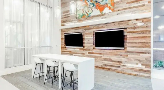 Modish and Spacious Apartments at The Exchange on Erwin in Durham, North Carolina, Забронировать Апартаменты/квартира Дарем Raleigh-Durham Metropolitan Area