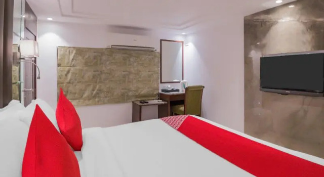 Номер Standard Hotel Supreme - Cuffe Parade