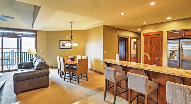 Ski-in/ski-out Breckenridge Resort Condo at Peak 7, Book Ferieresort Resorthoteller i Vail Ski, Ferieresort