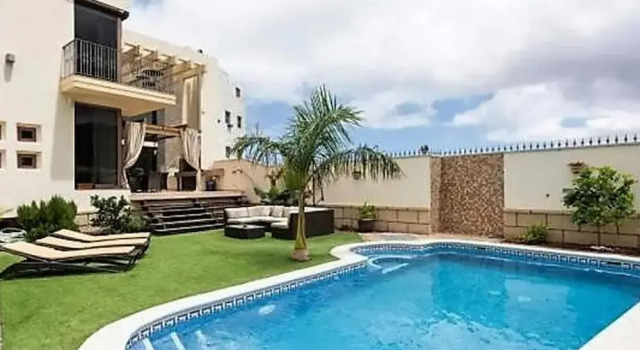 Вилла Belvilla by OYO Villa in Adeje