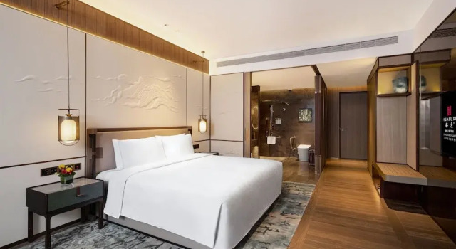 Номер Royal HUALUXE Qingdao Licang by IHG