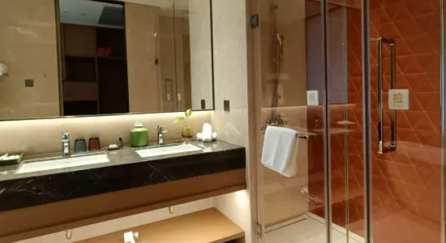 Люкс Дуплекс с 2 комнатами Yixing Yaohu Hotel