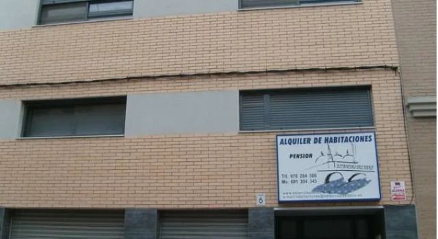 Pensión Estancias del Ebro, Buchen Sie Hotel Saragossa 
