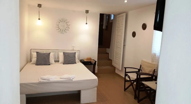 Vouno Country Studio, Prenota Casa vacanze Hotel a Milo con parcheggio, Parcheggio