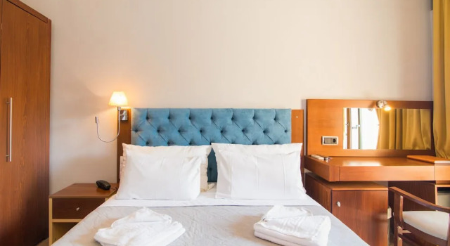 Двухместный номер Superior с балконом и с частичным видом на море OPERA BLUE Hotel Gouvia Corfu