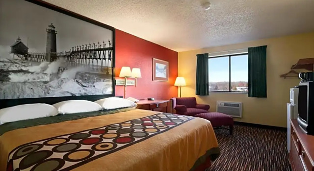 Номер Standard Super 8 By Wyndham Kalamazoo