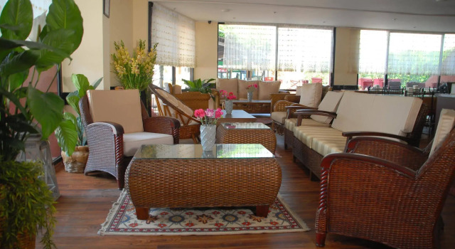 Sunday Beach Hotel