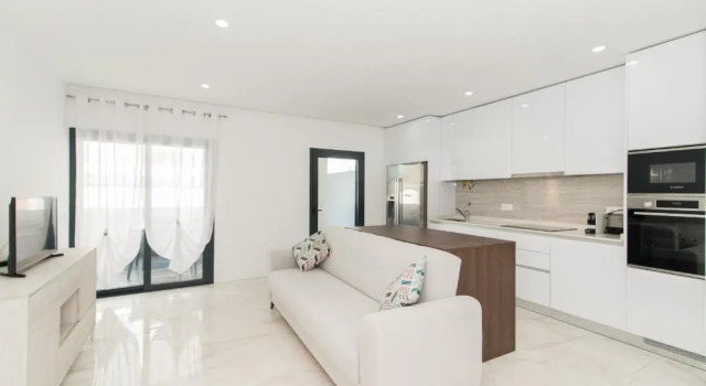 800m From the Boat to Praia das Cabanas, With Pool, Terrace, Wifi and air con, Забронировать Апартаменты/квартира Отели Тавира с парковкой, рядом с Benamor Golf Course, Парковка