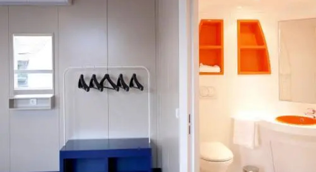 Кровать в общем номере STAYSOME Porto Herculano