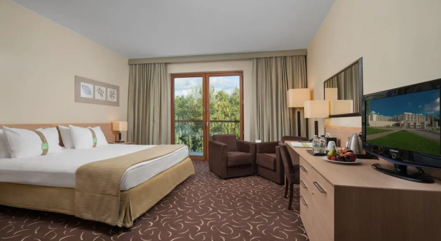 Номер Standard с балконом Holiday Inn Resort Warsaw Józefów by IHG