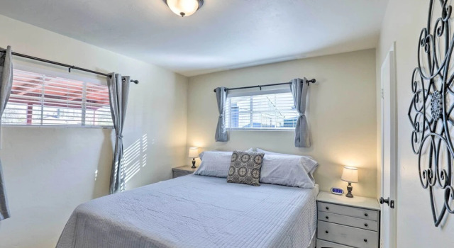 Tucson Home w/ Patio & Games < 1 Mi to Park Place, Rezerwuj Dom wakacyjny Tucson Arizona