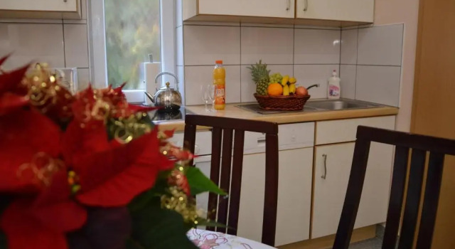 Private Room Pyrkerstraße, Забронировать Отель Отели Гастайнерталь с парковкой, рядом с Горнолыжный курорт Бад Хофгаштайн, Парковка