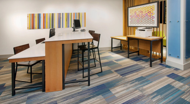 Holiday Inn Express & Suites Detroit - Farmington Hills by IHG, Забронировать Отель Фармингтон-Хиллс Detroit Metropolitan Area