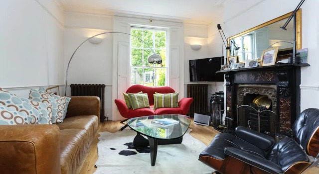 Veeve - At Home in Haggerston