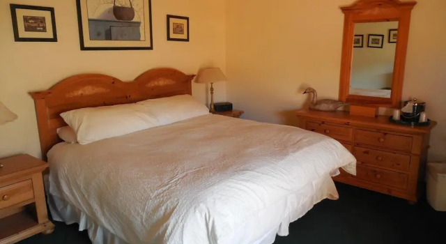Whispering Pines Lodge