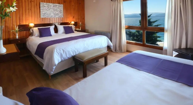 Трёхместный номер с видом на озеро Hotel Concorde