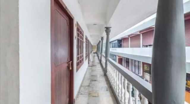 Hotel Affas, Забронировать Отель Отели штата Кералы с парковкой, Парковка