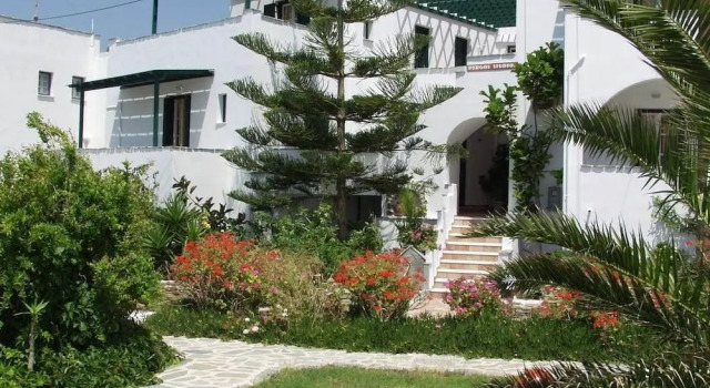 Pyrgos Beach Studios