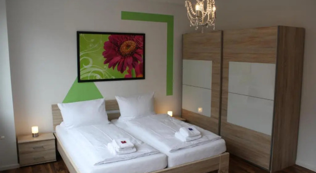 Апартаменты с 4 комнатами с балконом Apartments Schöneberg