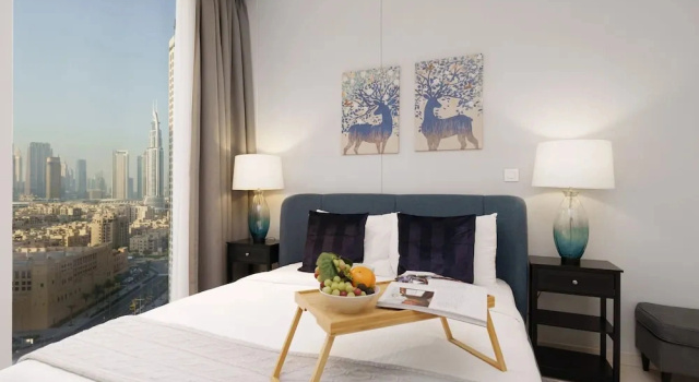 Maison Privee - Sleek and Sunny Apt in Business Bay w/ Canal Views, Забронировать Апартаменты/квартира Апартаменты Эмирата Дубая, рядом с Деловой район Эмаар-Сквер, Апартаменты/квартира