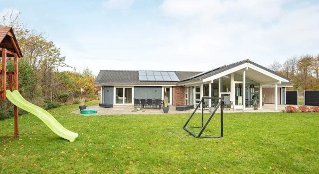 Luxury Spa Retreat in Arrild - By Traum Ferienwohnungen, Rezerwuj Ośrodek wypoczynkowy Hotele w Sønderjylland z parkingiem, Parking