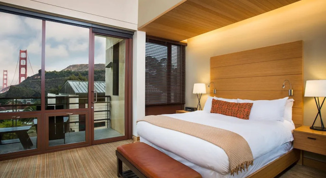 Двухместный номер Golden Gate View Deluxe Contemporary Cavallo Point