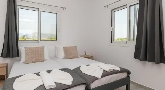 Elhasa Laganas Villa by Elite