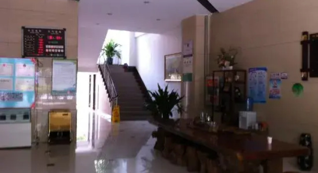 Pu'er Tianyi Hotel, Rezerwuj Hotel Pu'er Yunnan