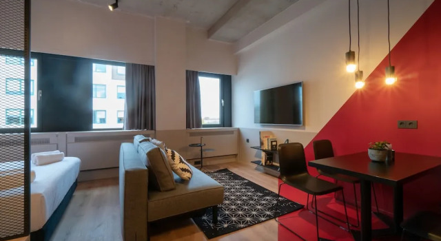 Двухместный люкс Deluxe с видом на город Via Suites